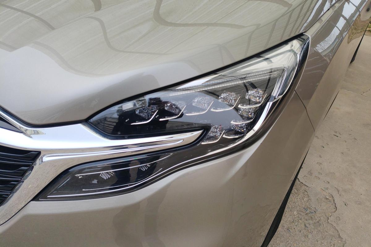 二手别克GL8 2022款 ES陆尊 653T 尊享型图片2