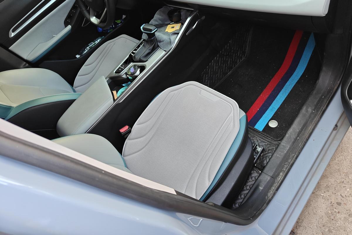 二手帝豪 2023款 第4代 冠军版 1.5L CVT旗舰型图片6