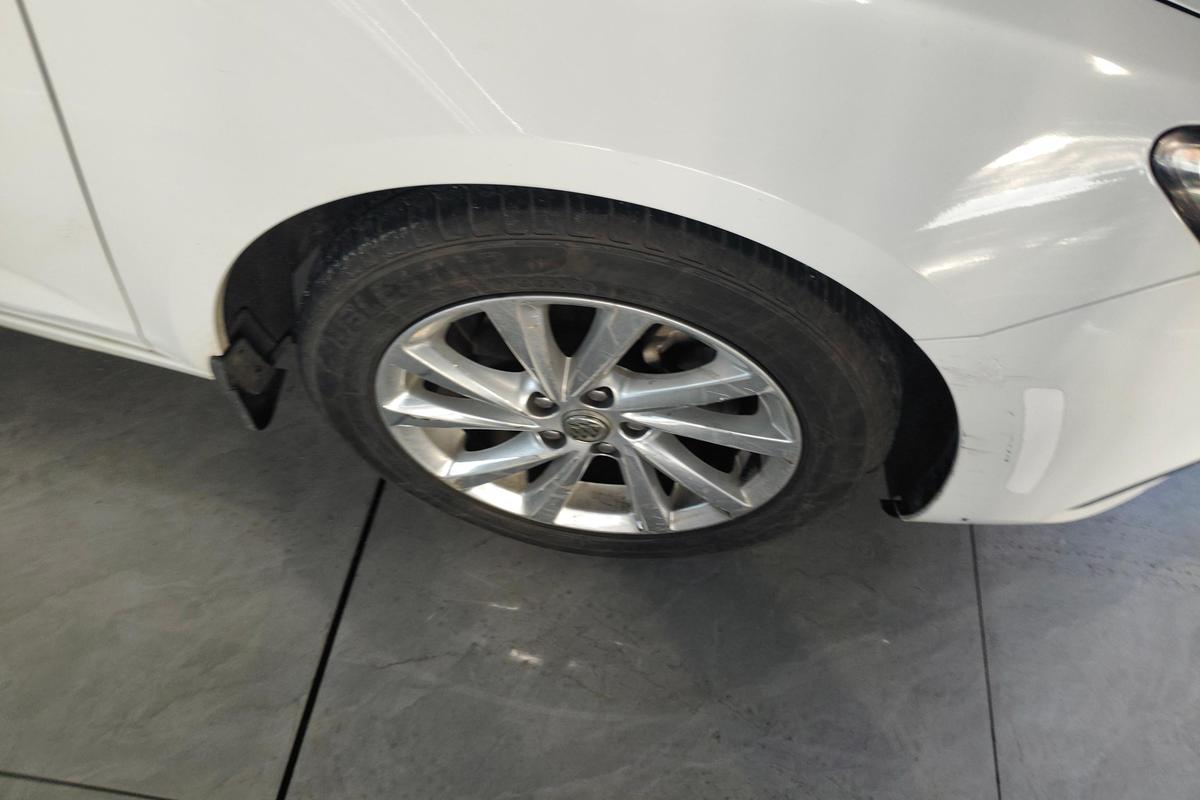 二手威朗 2018款 三厢 15S 手动领先型图片5