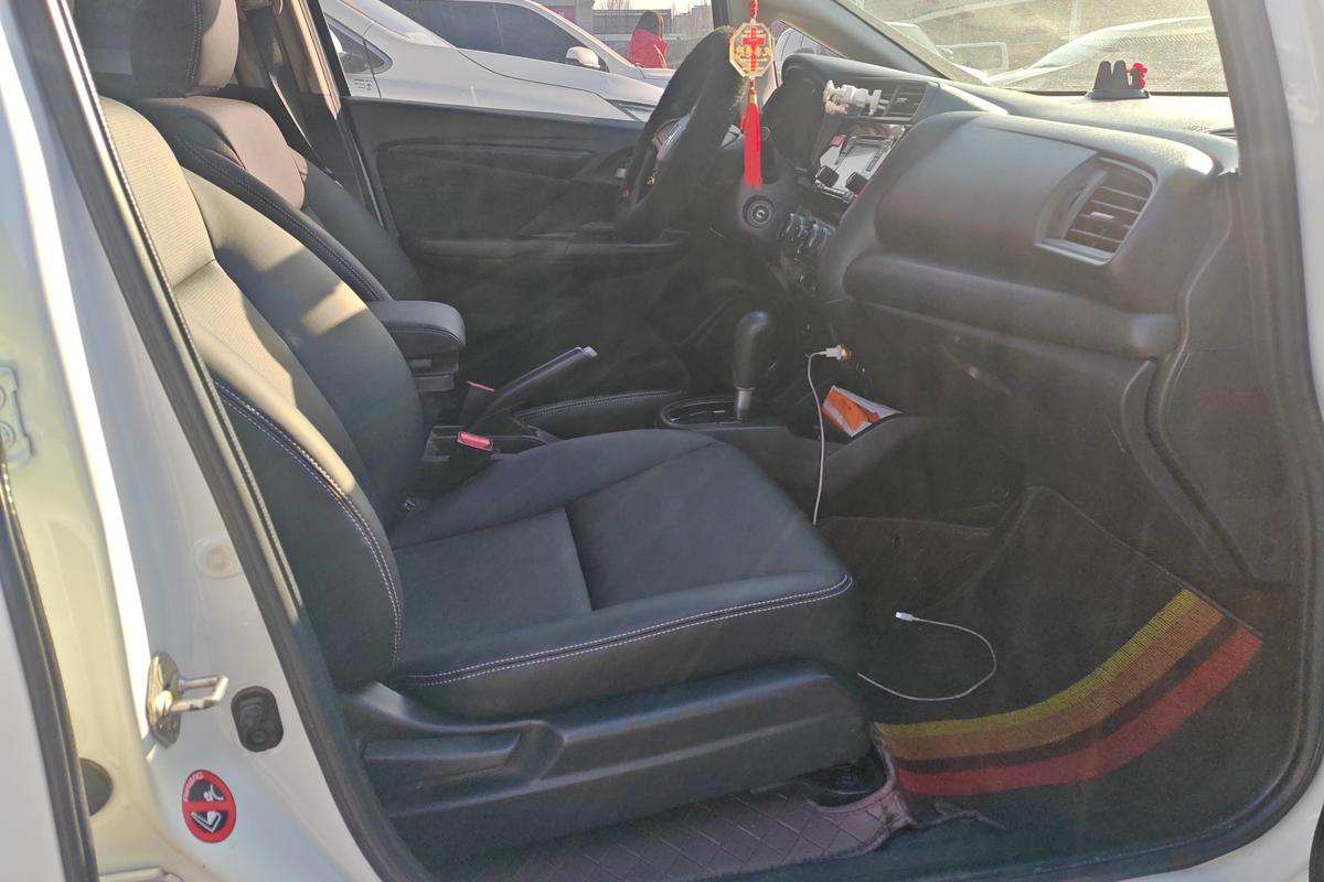 二手飞度 2016款 1.5L LXS CVT舒适天窗版图片6