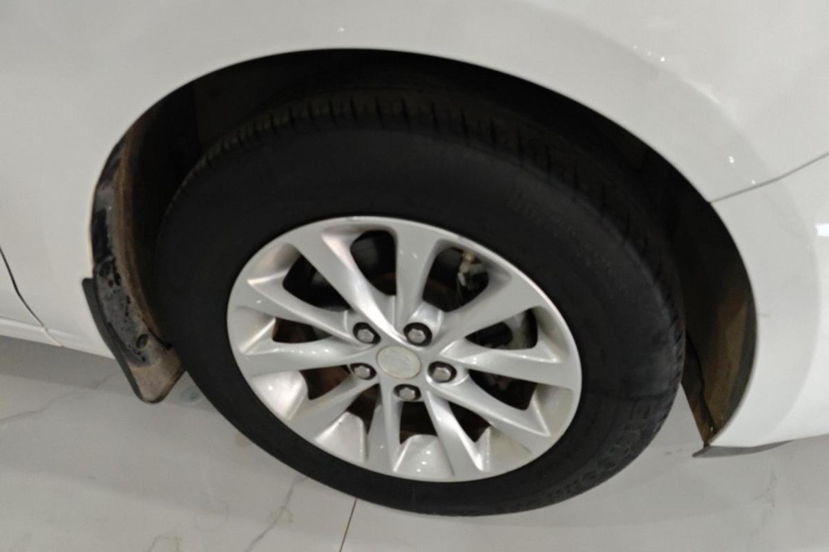 二手英朗 2018款 15T 双离合进取型 国V图片5