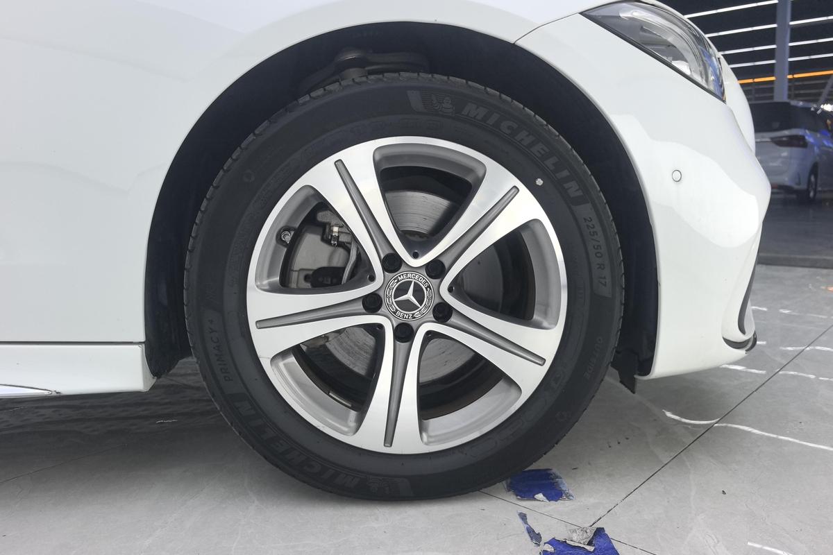二手奔驰C级 2022款 C 200 L 运动版图片5