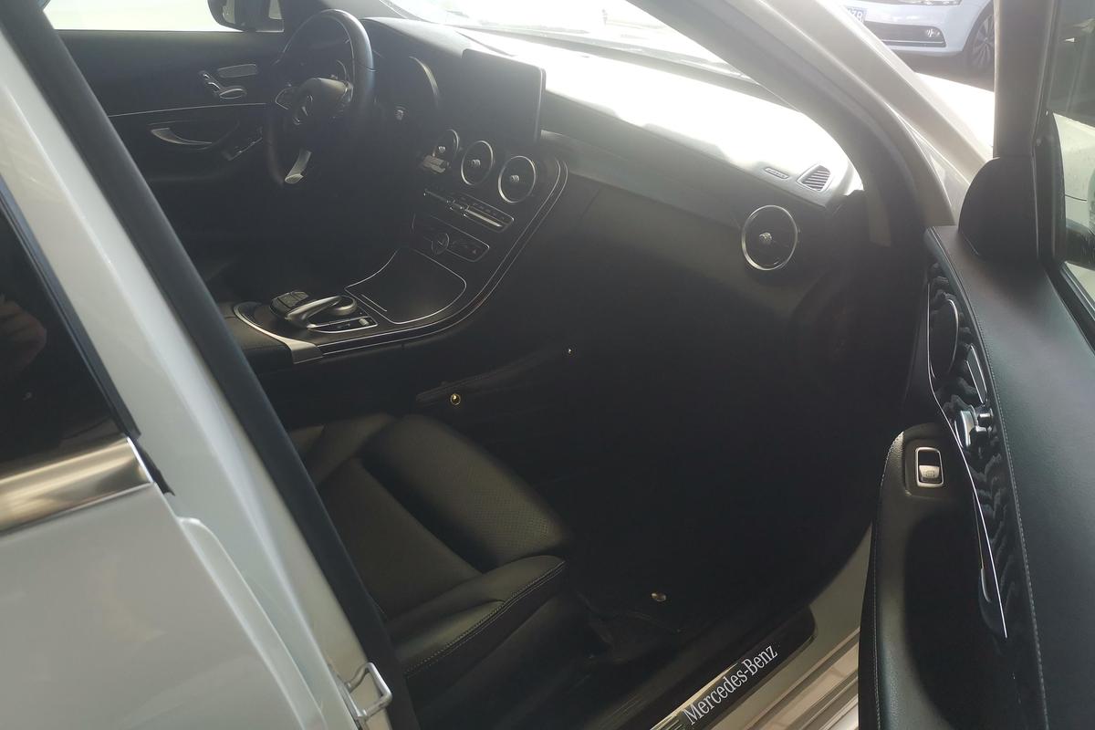 二手奔驰C级 2015款 改款 C 200 L 运动型图片6