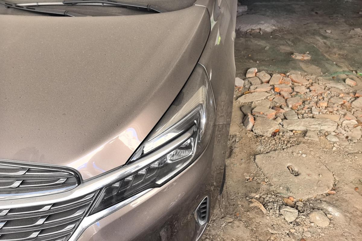 二手别克GL8 2022款 改款 陆上公务舱 652T 智慧豪华型图片2