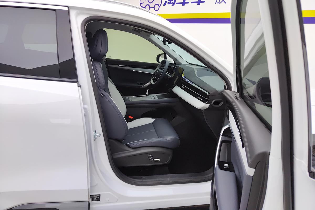 二手博越L 2024款 1.5TD DCT尊贵版图片6