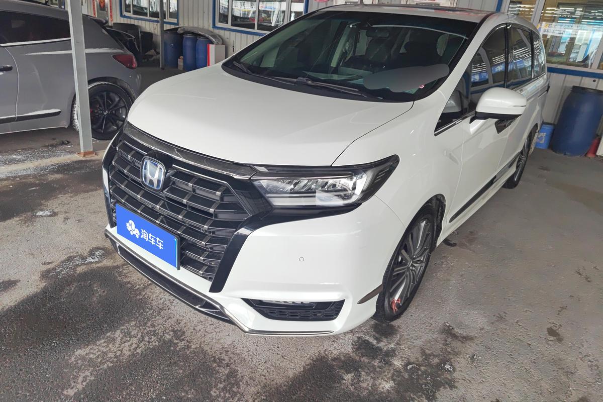 二手艾力绅 2022款 2.0L 混动至尊版图片1