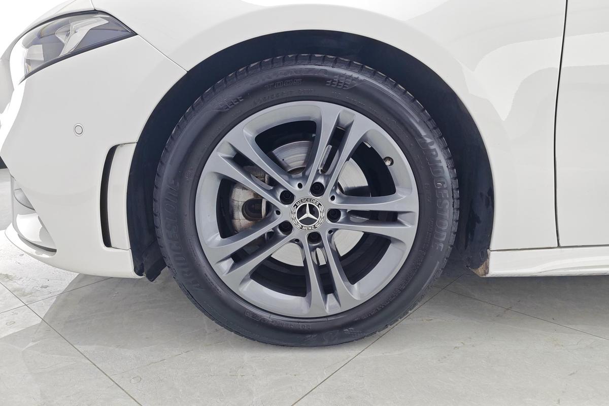 二手奔驰A级 2020款 二次改款 A 180 L 运动轿车图片5