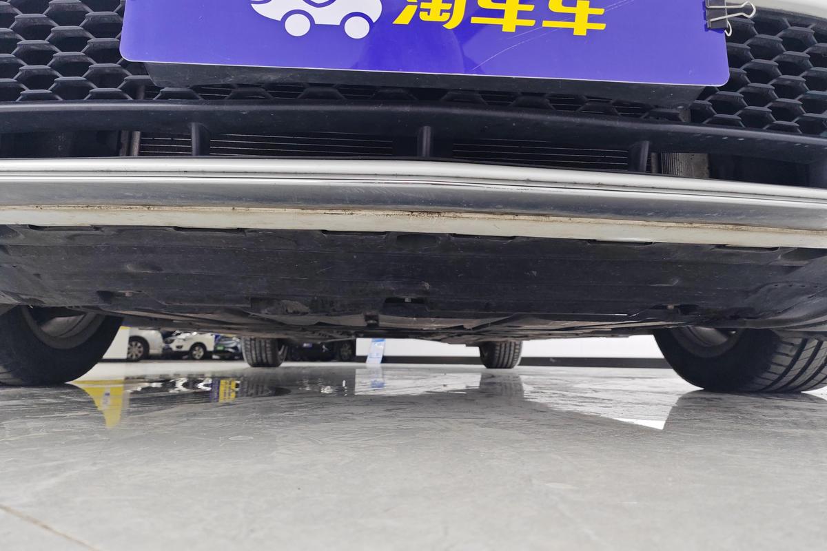 二手奔驰A级 2020款 二次改款 A 180 L 运动轿车图片4