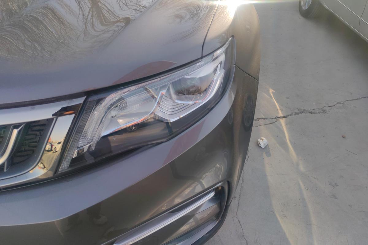 二手博越 2018款 1.8TD 自动两驱智联型4G互联版图片2