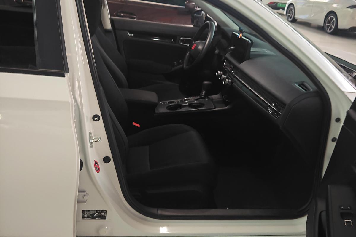 二手思域 2023款 240TURBO CVT劲势版图片6