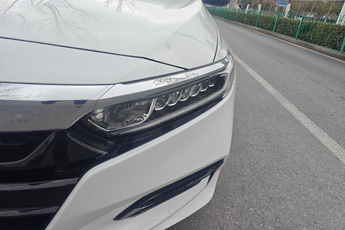 二手雅阁 2018款 260TURBO 精英版 国V图片2