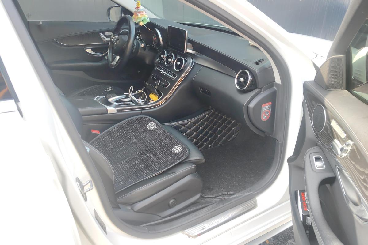 二手奔驰C级 2015款 改款 C 200 L 运动型图片6