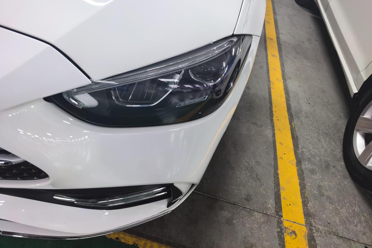 二手奔驰C级 2022款 改款 C 260 L 运动版图片2