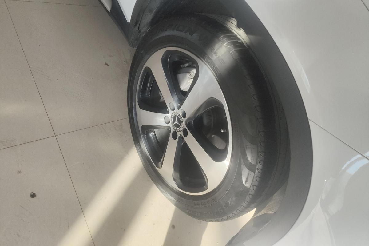 二手奔驰GLC 2019款 GLC 260 L 4MATIC 动感型图片5