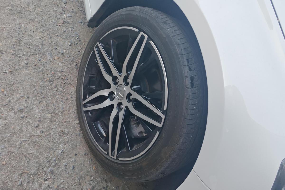 二手雅阁 2022款 锐·混动 2.0L 幻夜·锐智版图片5