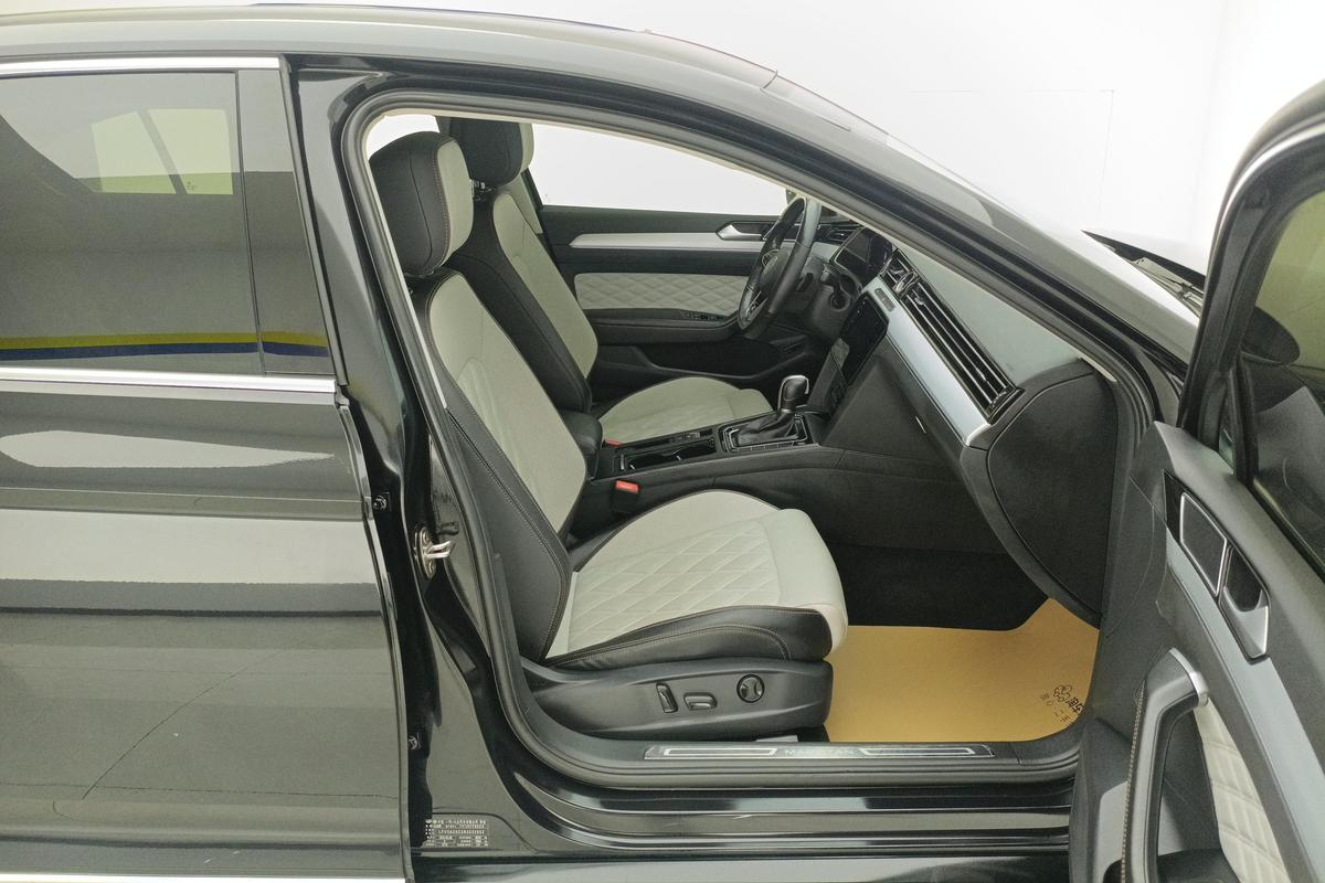 二手迈腾 2024款 200万辆众享款 330TSI DSG豪华型图片6