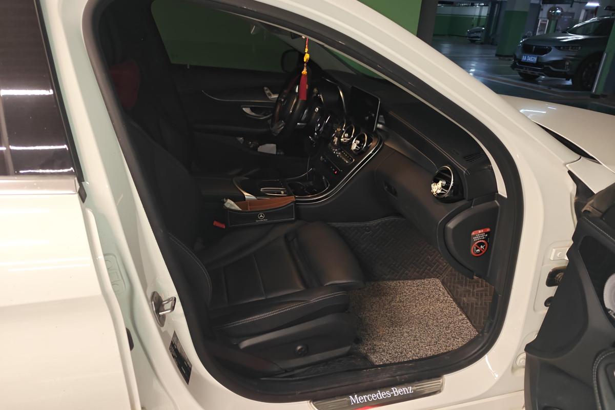 二手奔驰C级 2021款 C 200 L 时尚型运动版图片6