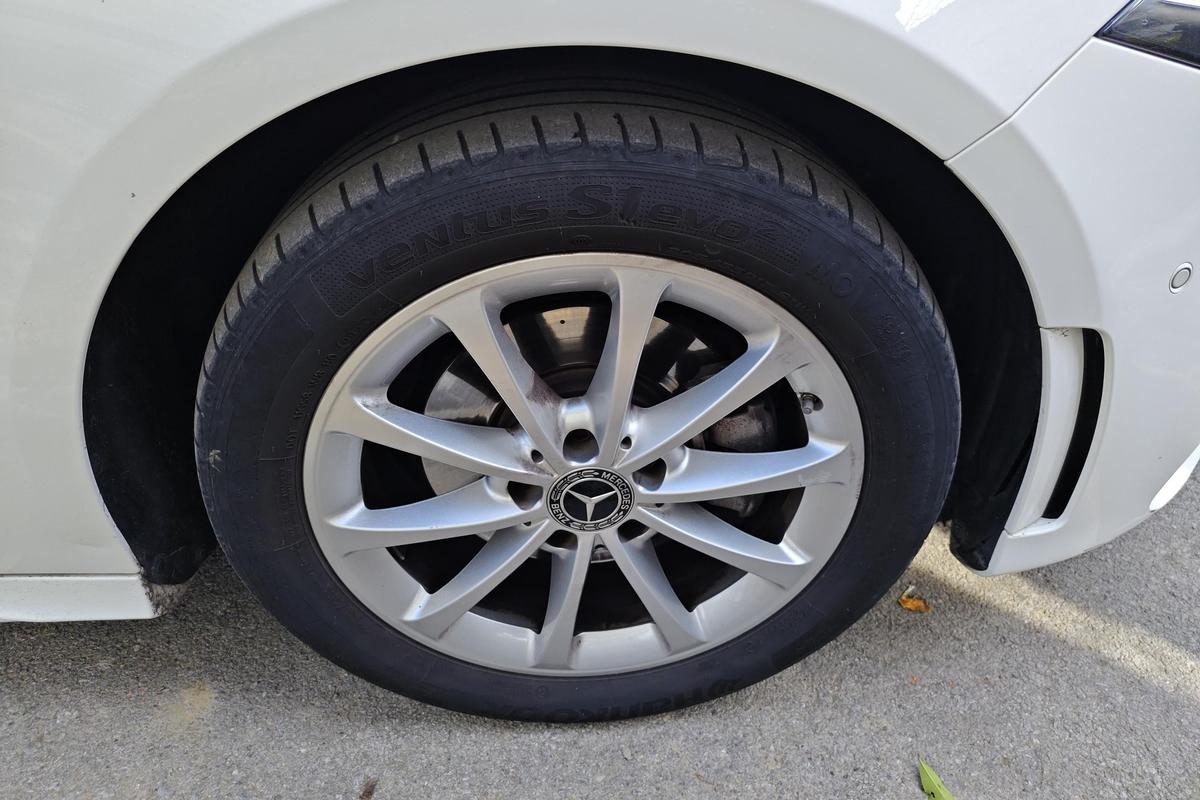 二手奔驰A级 2021款 A 200 L 运动轿车时尚版图片5