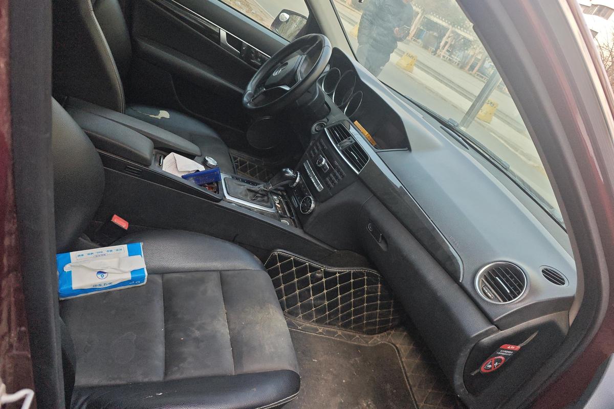 二手奔驰C级 2013款 C 260 时尚型 Grand Edition图片6