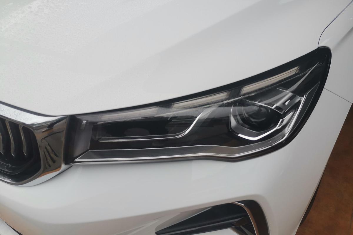 二手帝豪 2022款 第4代 1.5L CVT旗舰型图片2