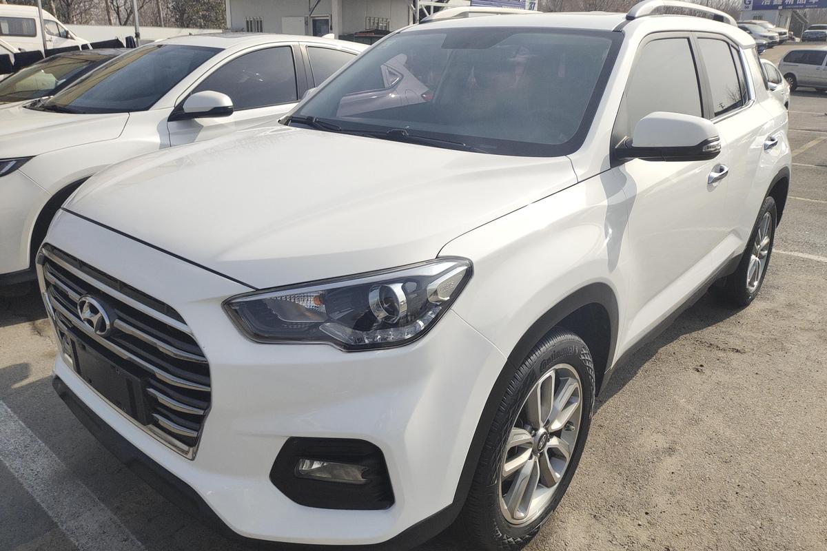 二手现代ix35 2019款 2.0L 自动两驱智勇·畅享版 国V图片1