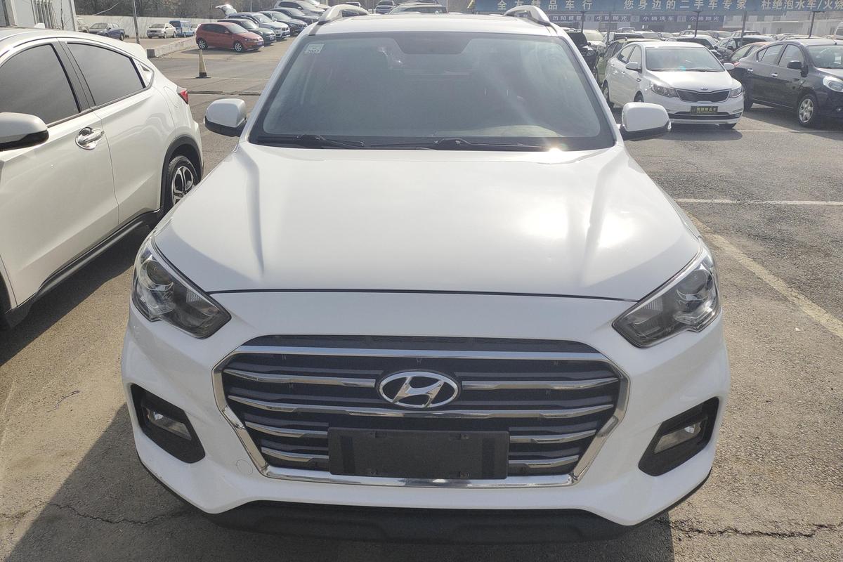二手现代ix35 2019款 2.0L 自动两驱智勇·畅享版 国V图片3
