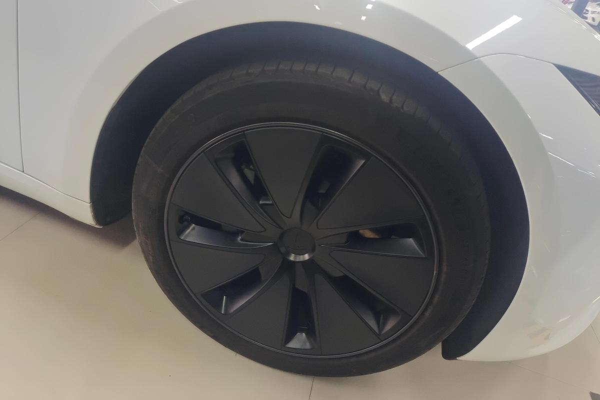二手Model 3 2023款 后轮驱动版图片5
