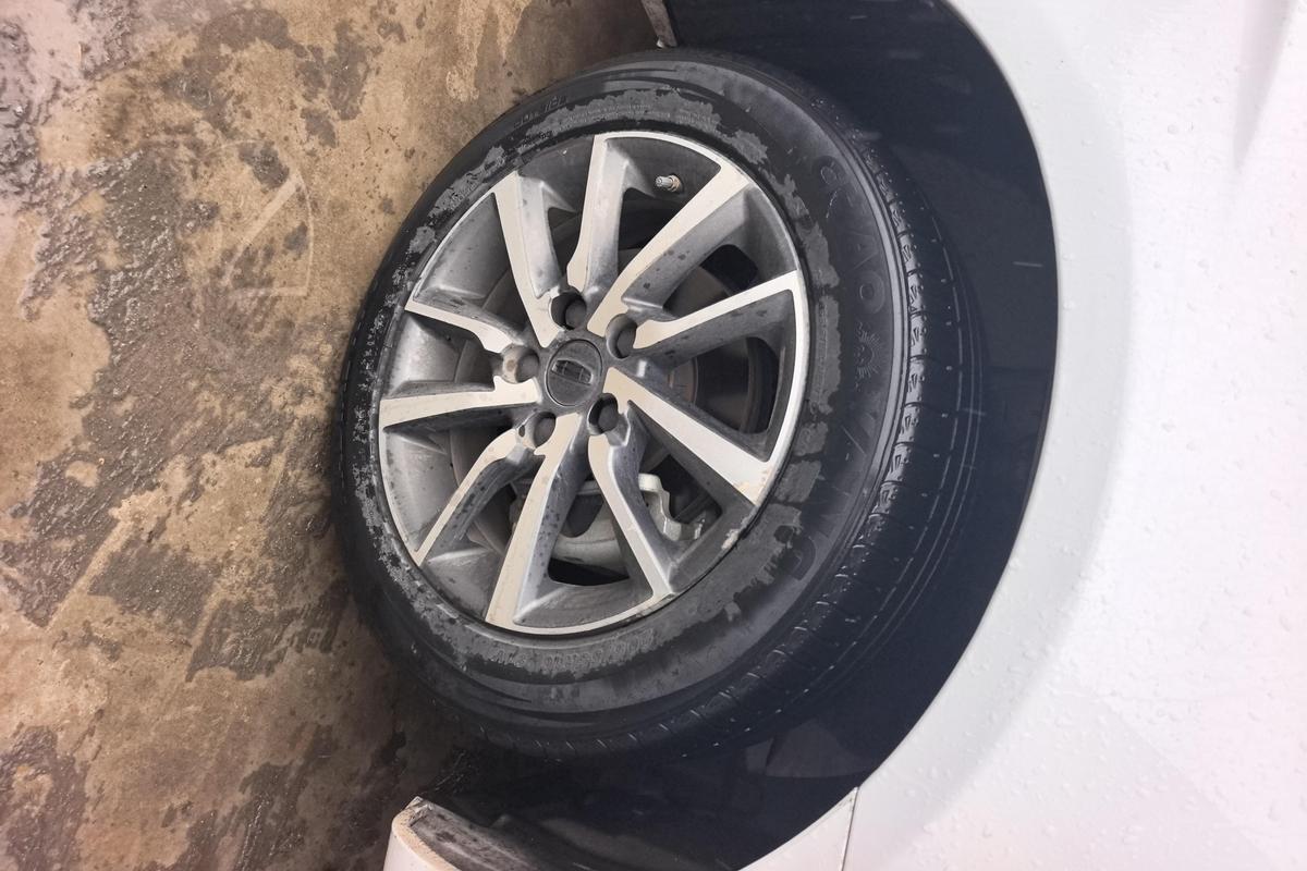 二手帝豪 2019款 领军版 1.5L CVT向上互联型 国VI图片5