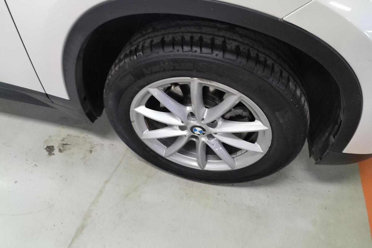 二手宝马X1 2019款 sDrive18Li 时尚型图片5