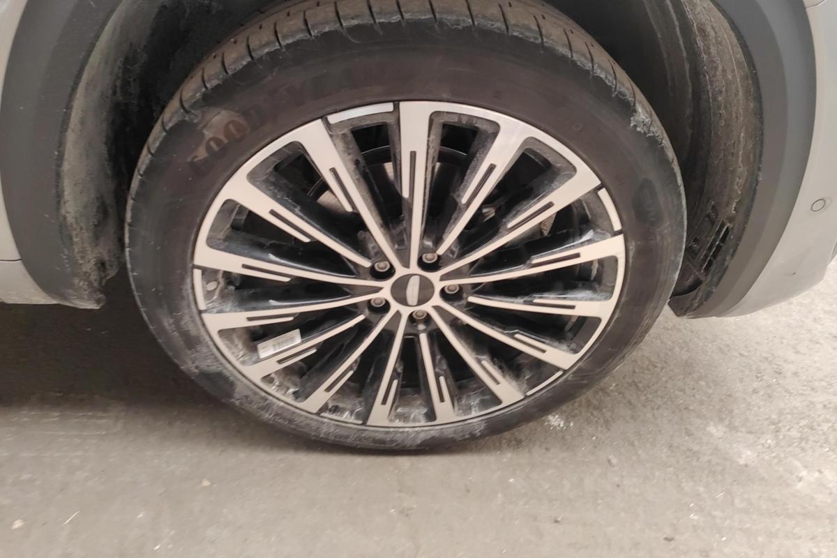 二手星越L 2024款 油混 1.5T 天宫版图片5