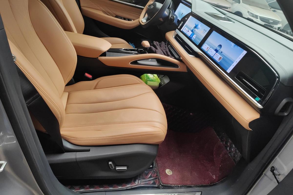 二手星越L 2024款 油混 1.5T 天宫版图片6