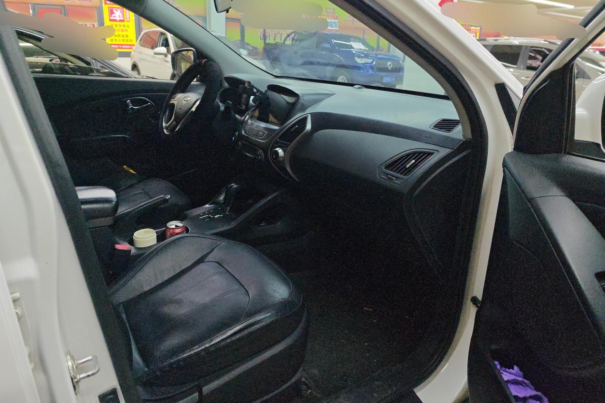 二手现代ix35 2015款 2.0L 自动两驱智能型 国IV图片6