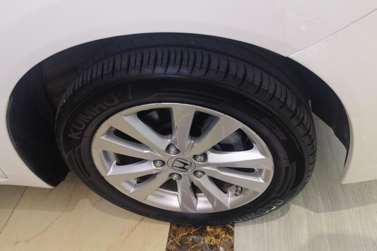 二手思域 2013款 十周年纪念 1.8L 自动豪华版图片5