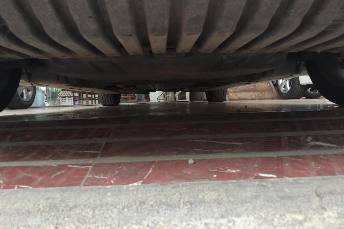 二手奔驰C级 2019款 改款 C 260 L 运动版图片4