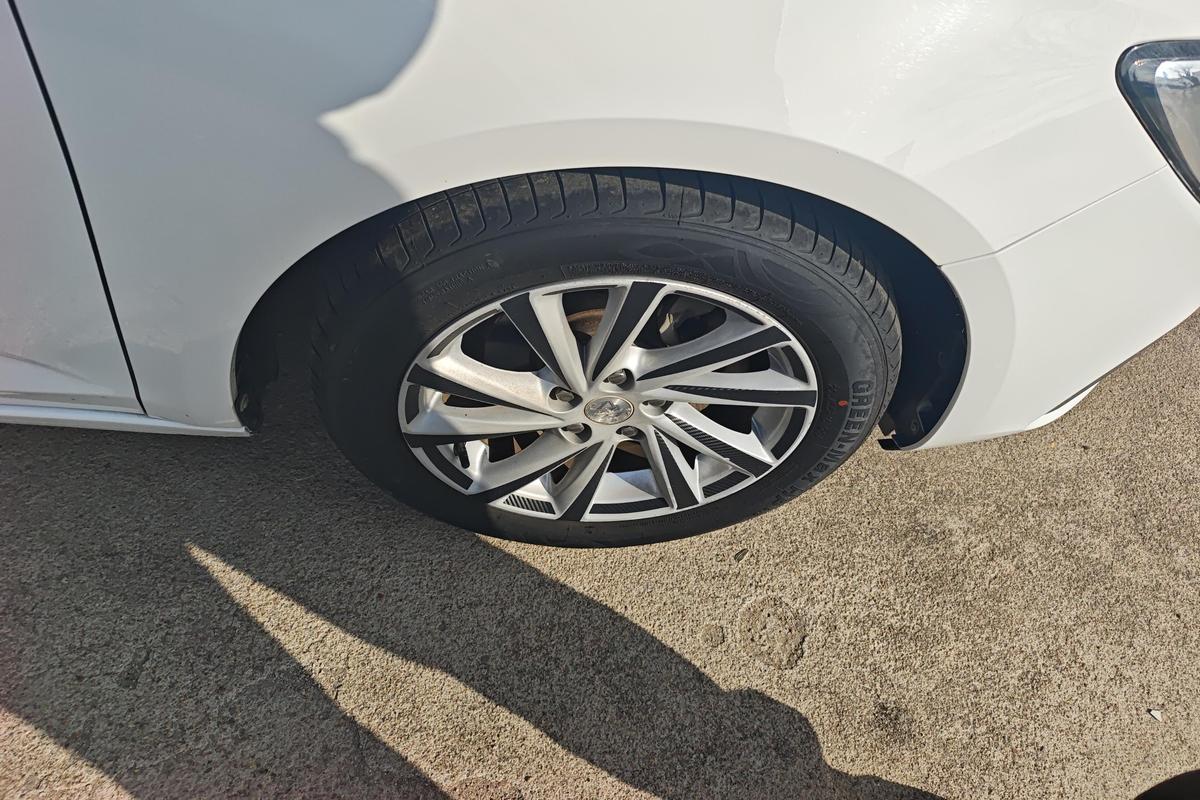 二手威朗 2018款 三厢 15S 自动进取型图片5