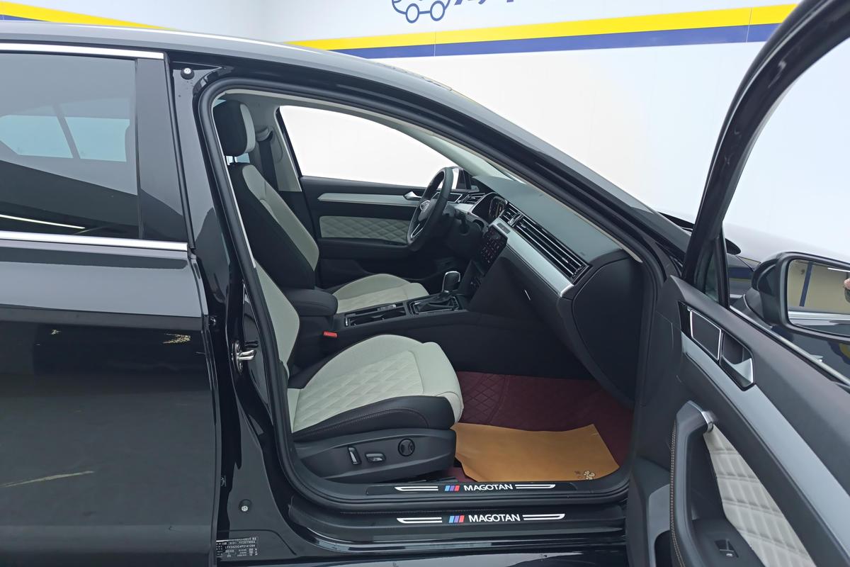 二手迈腾 2023款 200万辆纪念版 330TSI DSG豪华型图片6