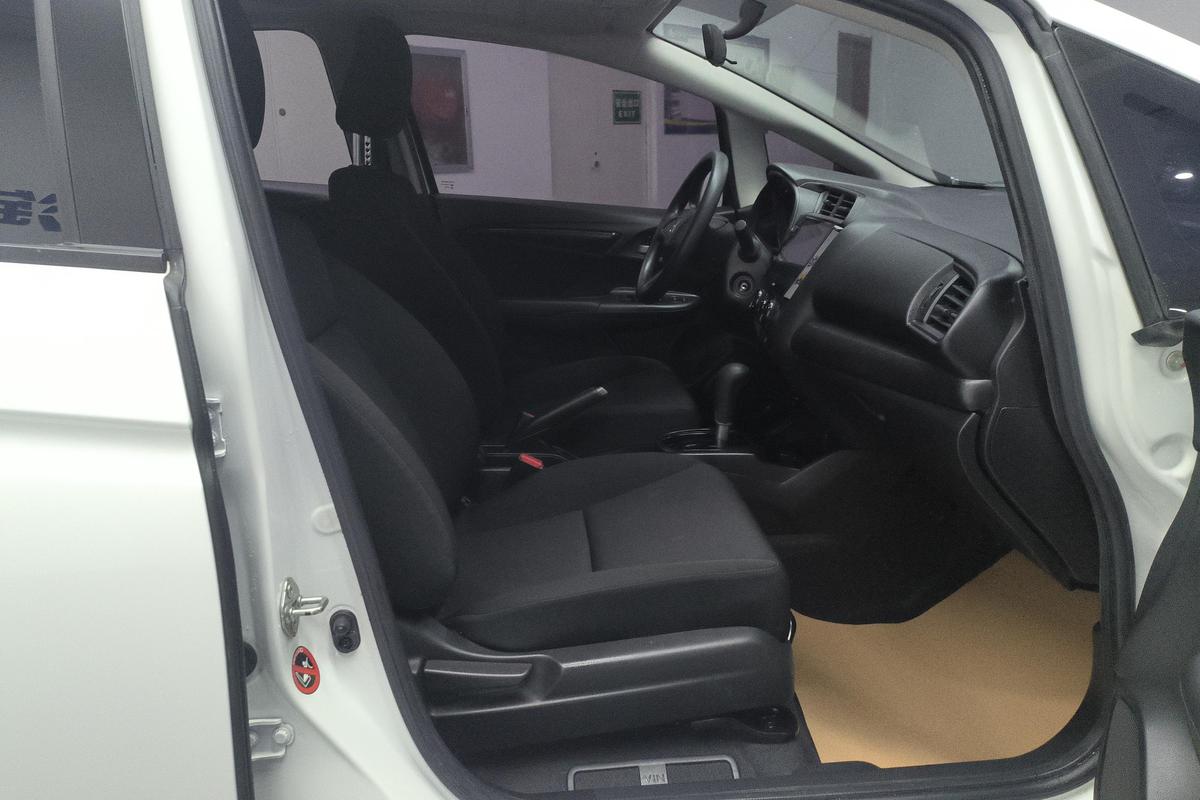 二手飞度 2018款 1.5L CVT舒适天窗版图片6