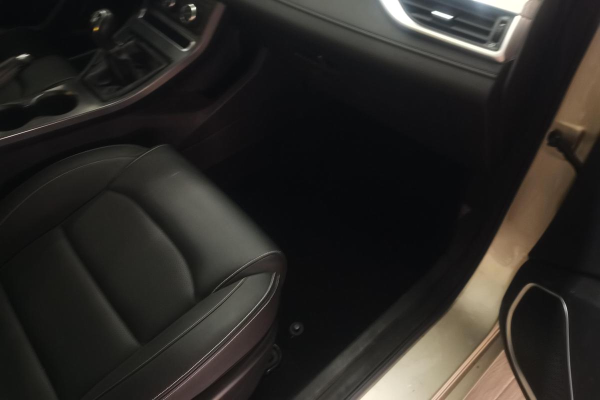 二手帝豪 2020款 1.5L 手动向上版图片6