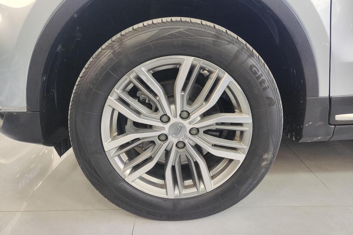 二手博越 2020款 1.8TD DCT智尊PRO图片5