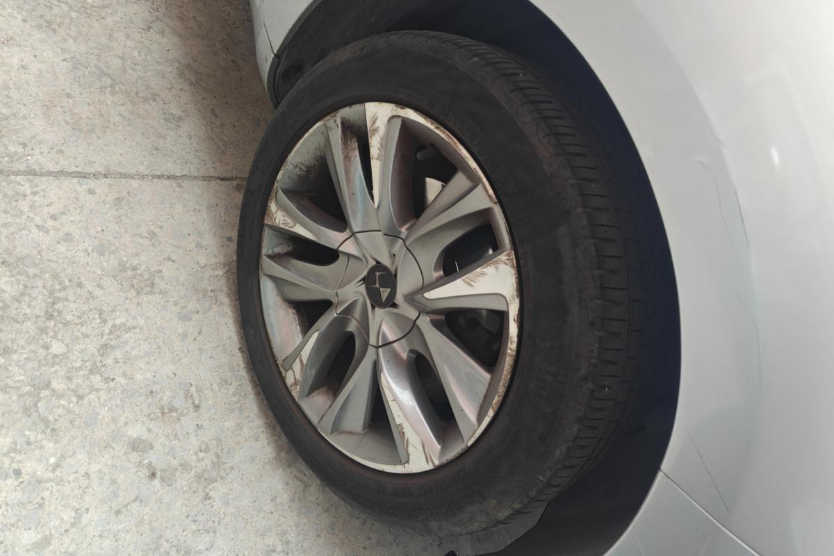 二手DS 5 2013款 1.6T 豪华版THP160图片6