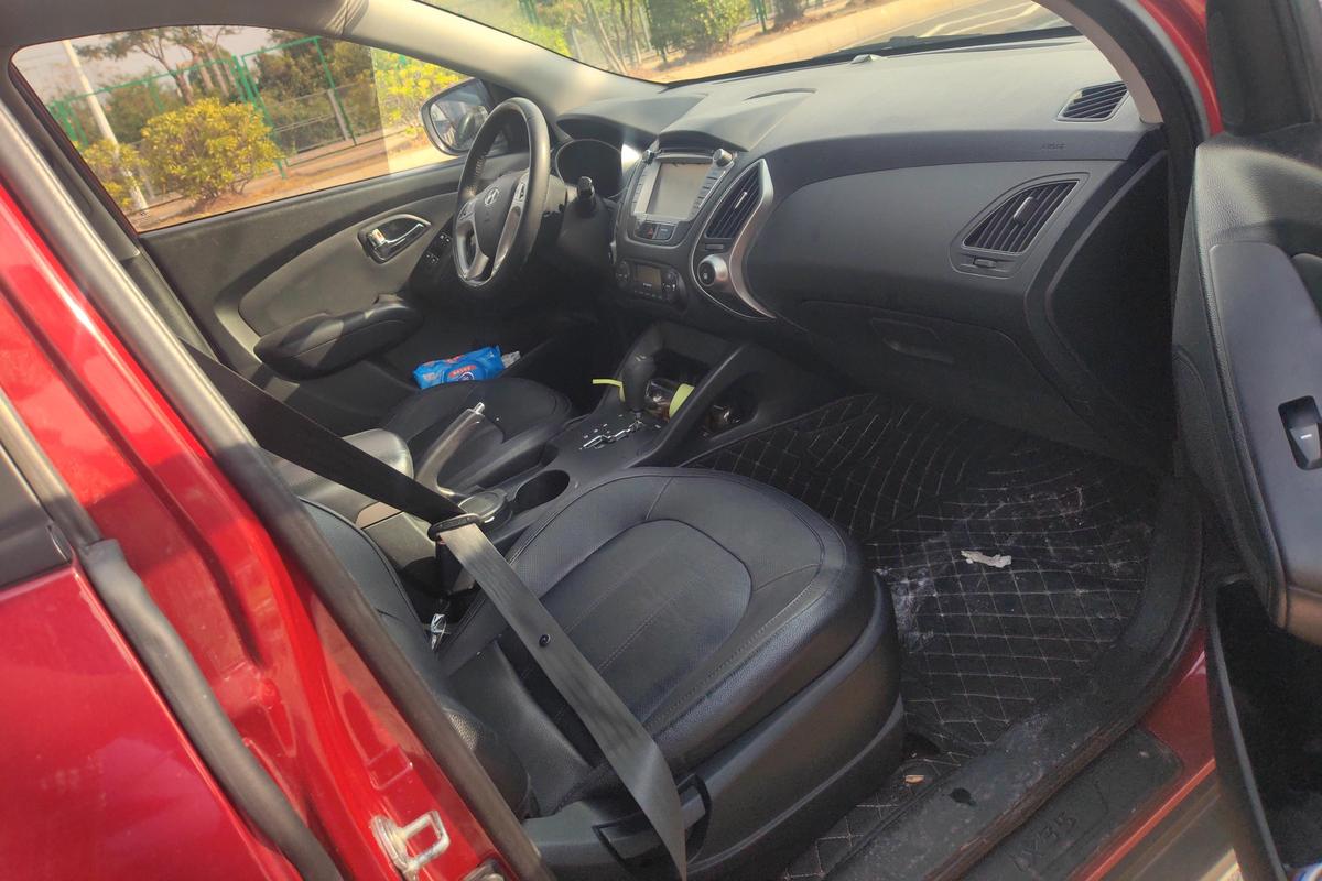 二手现代ix35 2012款 2.0L 自动两驱精英版GLS图片6