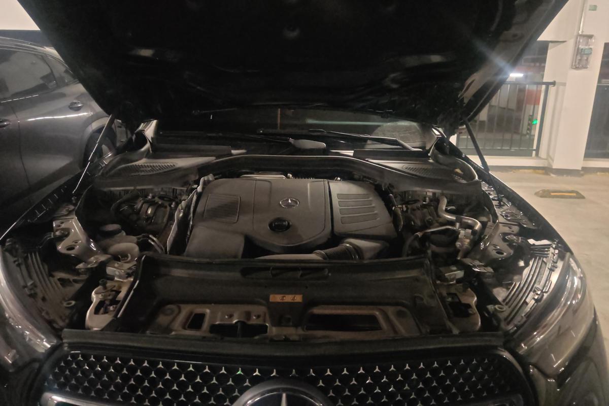 二手奔驰GLC 2024款 GLC 300 L 4MATIC 动感型 5座图片3