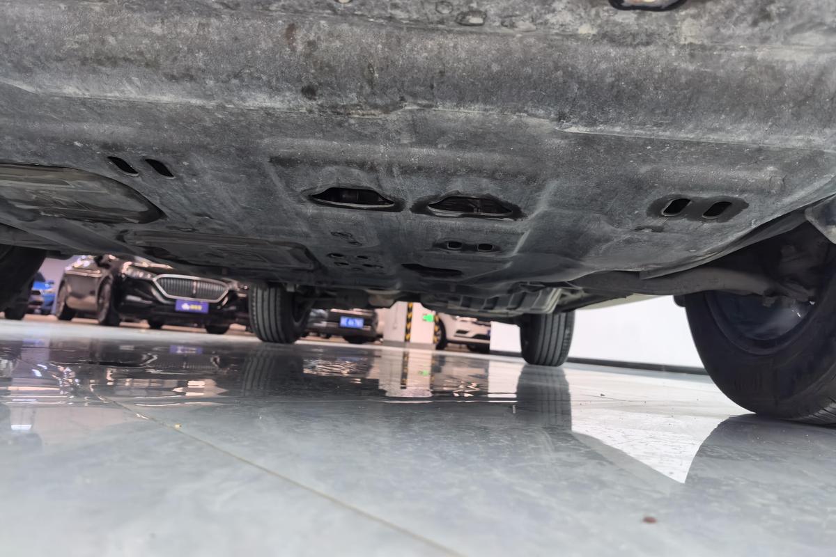 二手博越 2020款 1.8TD DCT智尊PRO图片4