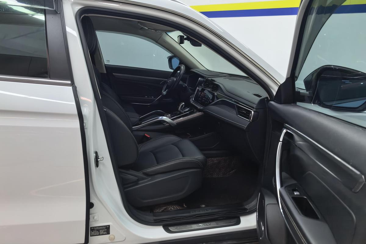 二手博越 2020款 1.8TD DCT智尊PRO图片6