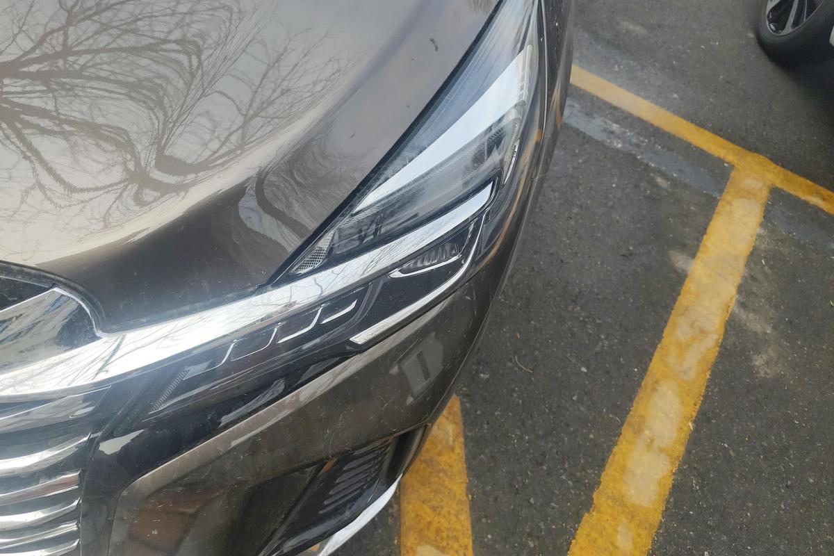 二手别克GL8 2023款 陆上公务舱 2.0T 舒适型图片2