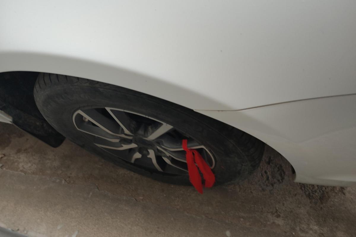 二手帝豪 2019款 领军版 1.5L 手动豪华型 国VI图片5