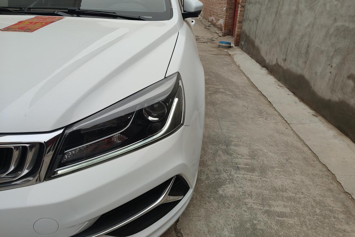 二手帝豪 2019款 领军版 1.5L 手动豪华型 国VI图片2