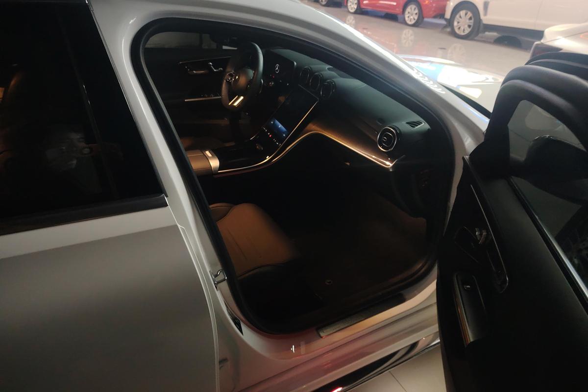 二手奔驰C级 2023款 C 200 L 运动版图片6