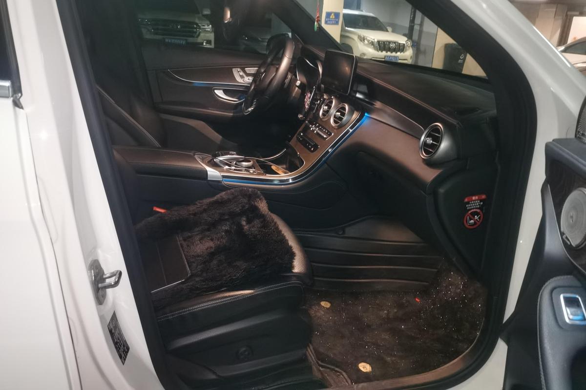 二手奔驰GLC 2019款 改款 GLC 300 L 4MATIC 动感型图片6