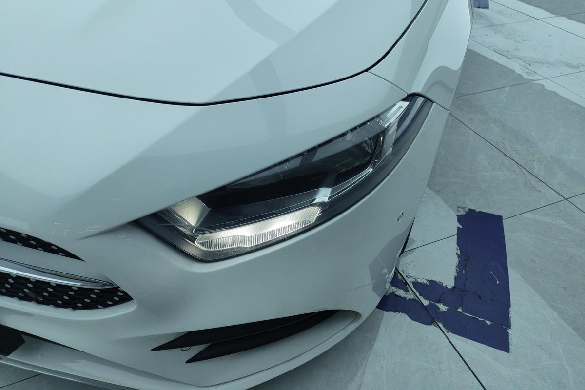 二手奔驰A级 2019款 改款 A 180 L 运动轿车图片2